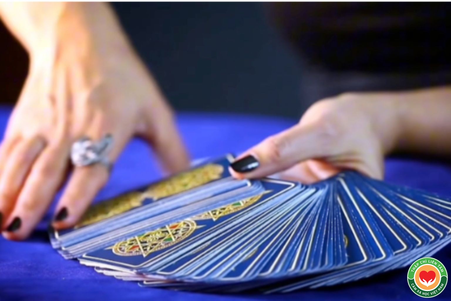 Các Phiên Bản Khác Nhau Của Tarot – Một Hành Trình Biểu Tượng Đa Tầng (bài 3)