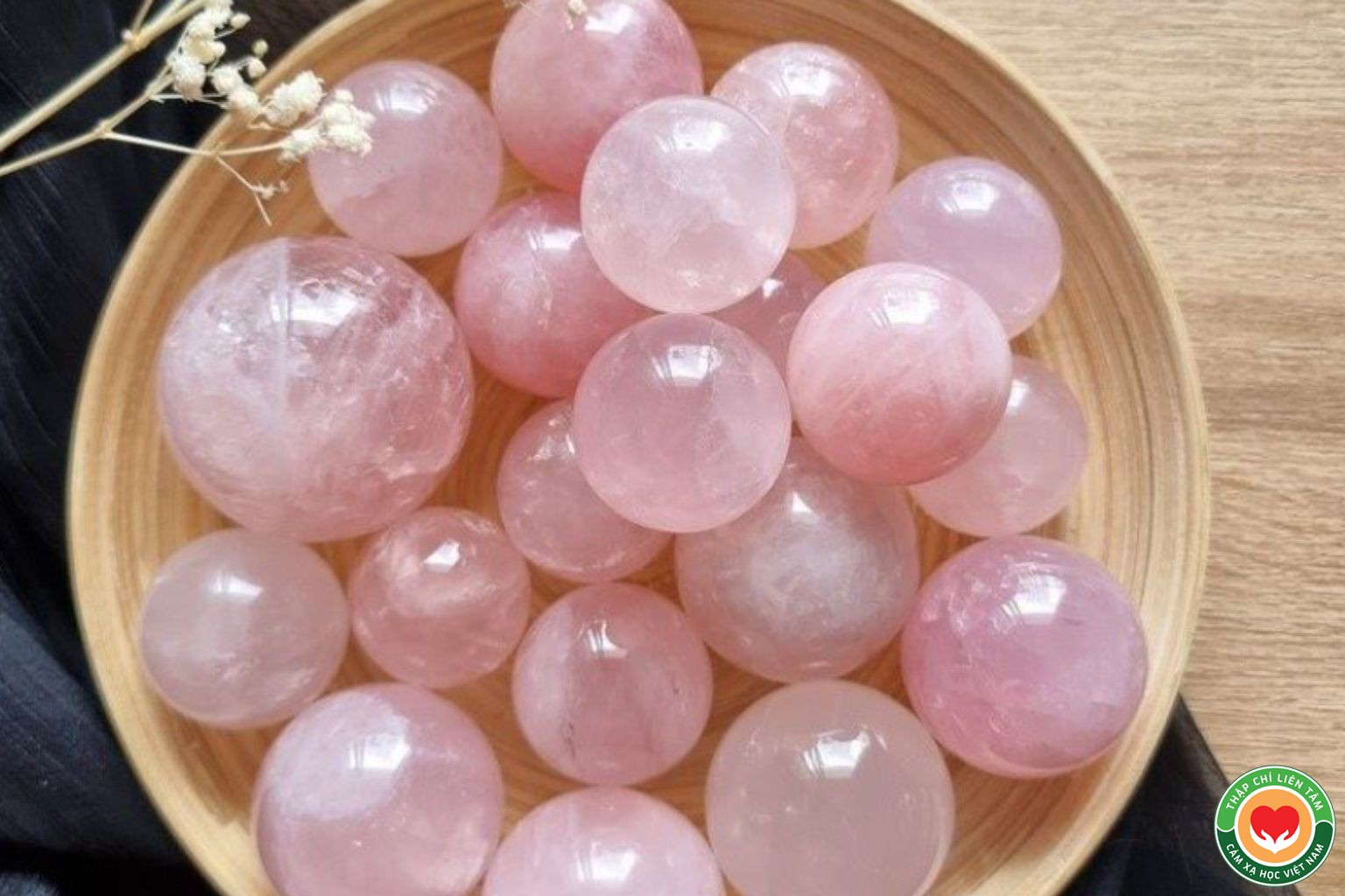 Sử Dụng Tinh Thể Thạch Anh và Đá Quý Để Cải Thiện Đời Sống Hôn Nhân (bài 8)